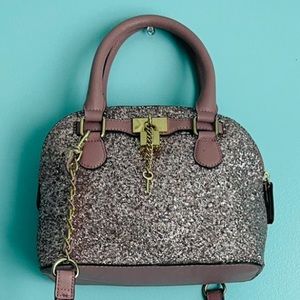 Aldo Pink mauve purple BARLAND glitter bag with lock and key and  long strap
